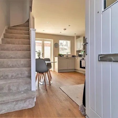 Luxurious Newly Built Cottage In Central Wivenhoe Exterior photo