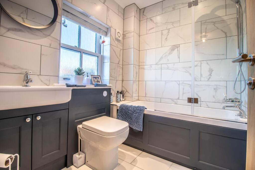 Holiday home Luxurious Newly Built In