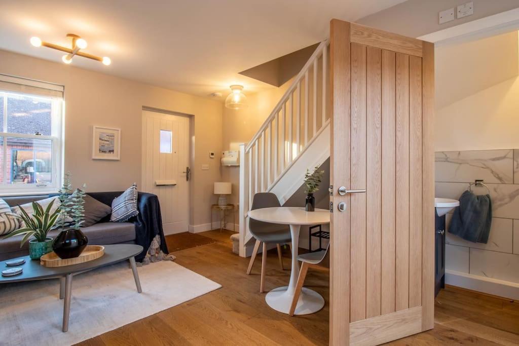 Luxurious Newly Built In Wivenhoe